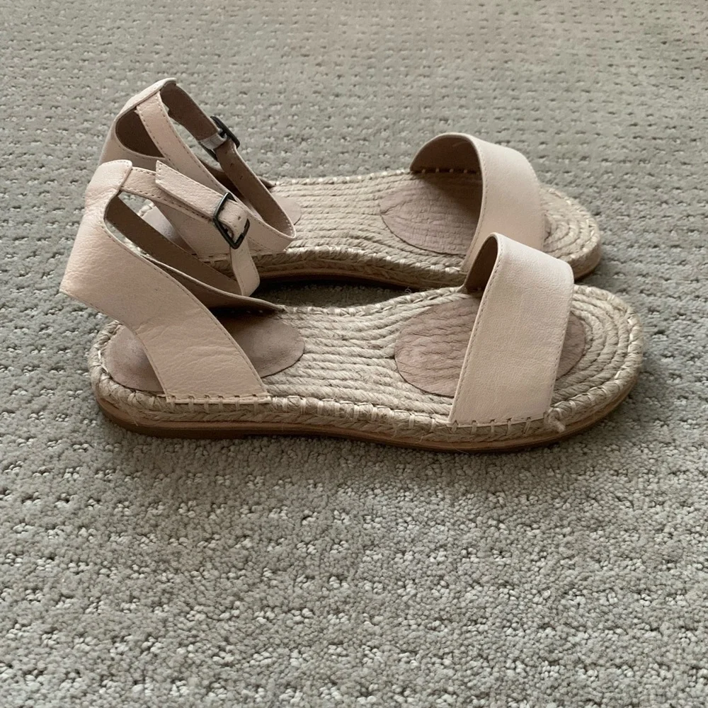 NWOT Eileen Fisher off white espadrilles size 8 - Picture 3 of 7